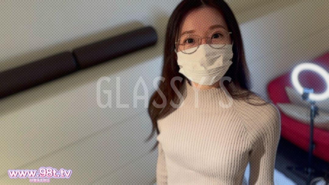 FC2PPV-4691059-可愛過ぎる日本人メガネ美女と大量潮吹き生ハメSEX│GLASSY'S