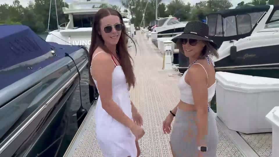 Nadia Foxx &amp; Serenity Cox fuck 3 men on